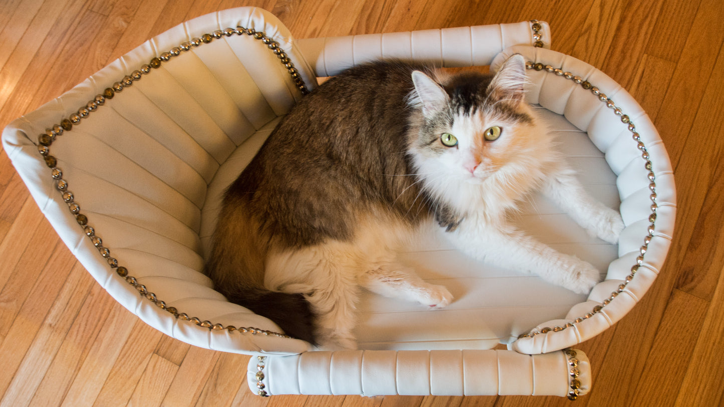 ROYAL DAVENPORT LUXURY PET BED